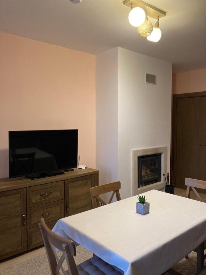 Mirabell Apartment Bansko - Mountain View & Fireplace Extérieur photo