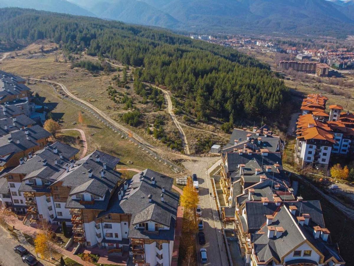 Mirabell Apartment Bansko - Mountain View & Fireplace Extérieur photo
